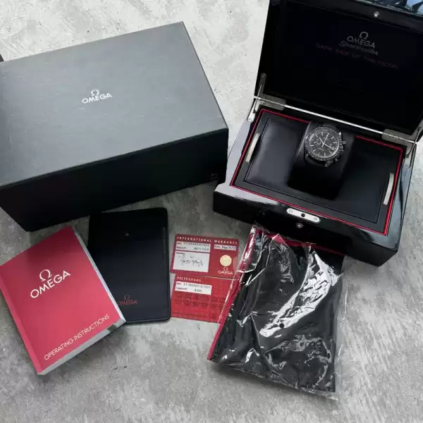 Omega Speedmaster Dark Side of the Moon 31192445101003 Ceramic Box and Papers11 result