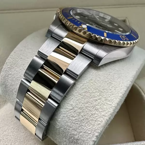 Near New Rolex Submariner 126613 Two Tone Blue dial 126613LB Box+Papers12 result