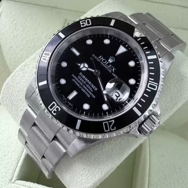 2004 rolex 16610 t submariner 16610t no holes lugs11