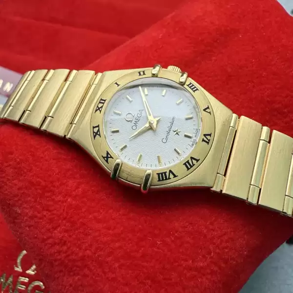 omega constellation 18k gold 11627500 68 grams11